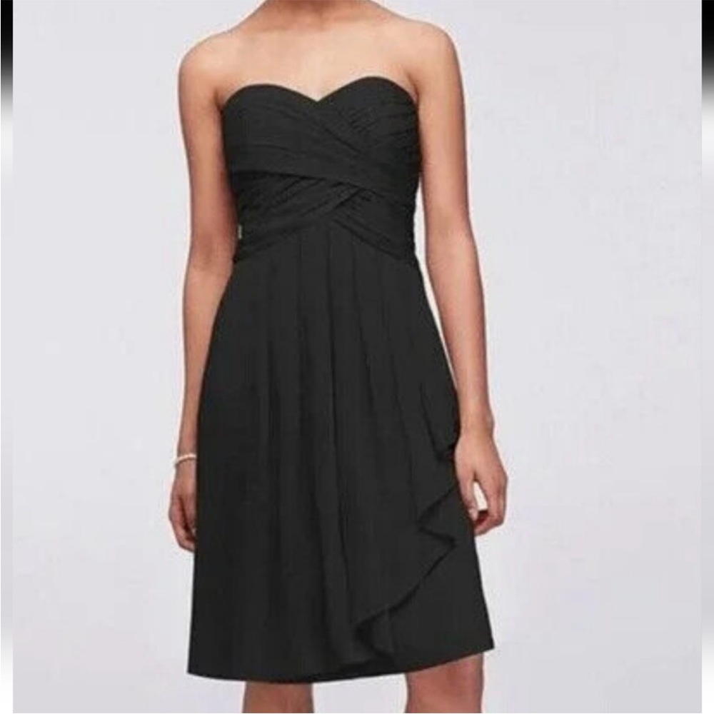 David's Bridal Black Strapless Crinkle Chiffon Dress Size 4‎